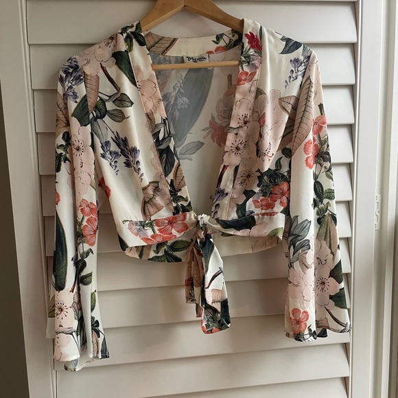 Nature Pattern Show Me Your Mumu Wrap Top - Picture 10 of 10